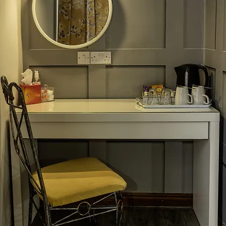 The Dragon At By Oyo Bedale