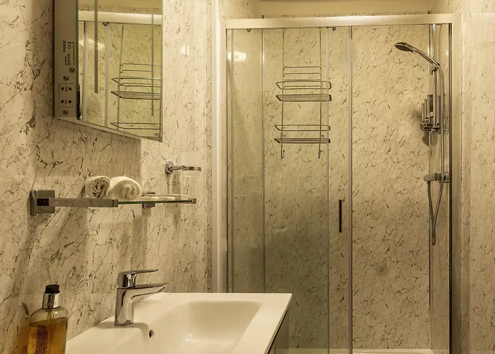 The Dragon At By Oyo Bedale