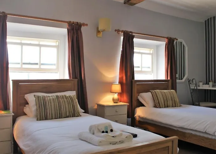 The Dragon At By Oyo 3*